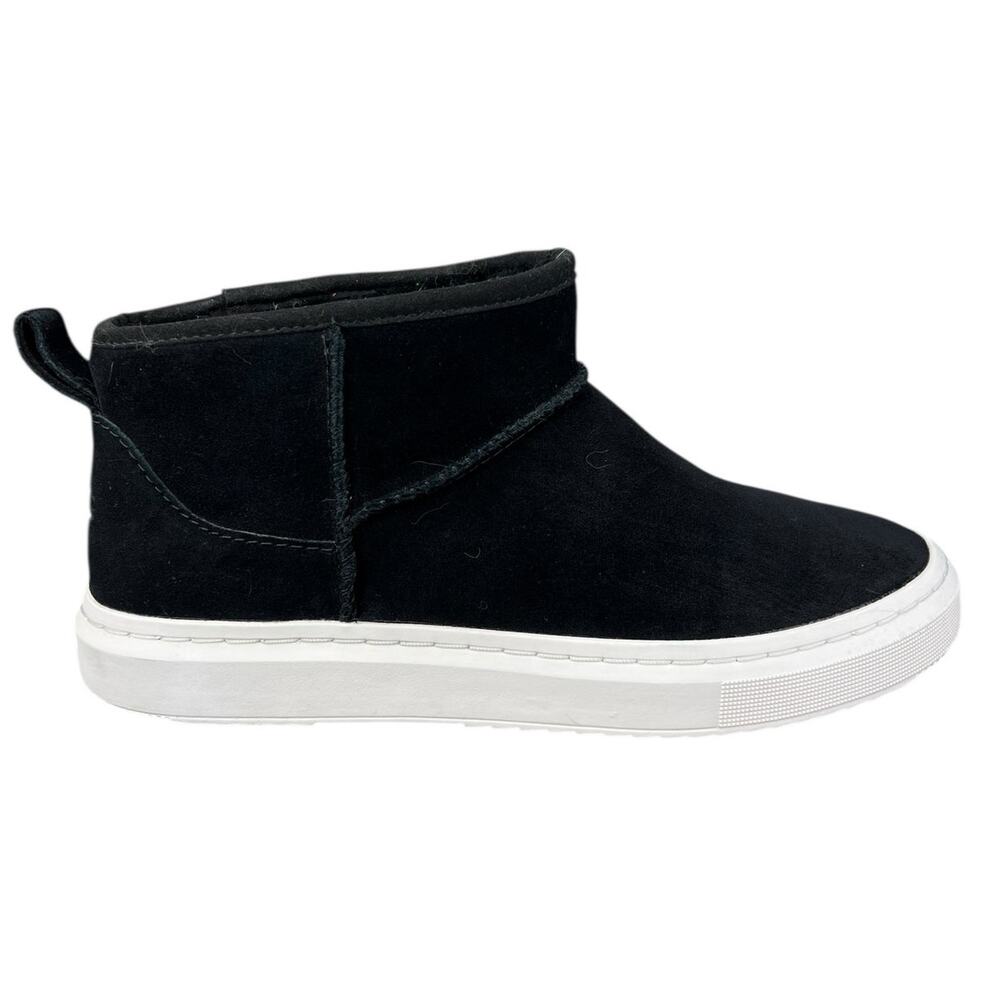 UGG Women’s Alameda Black Mini Slip On Sneaker Boot Size US 7.5